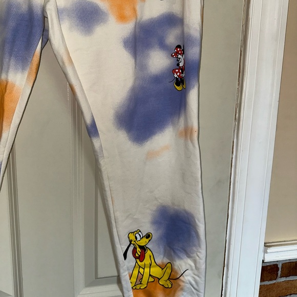 Women’s Mickey and Friends pants size 1x - Picture 6 of 9